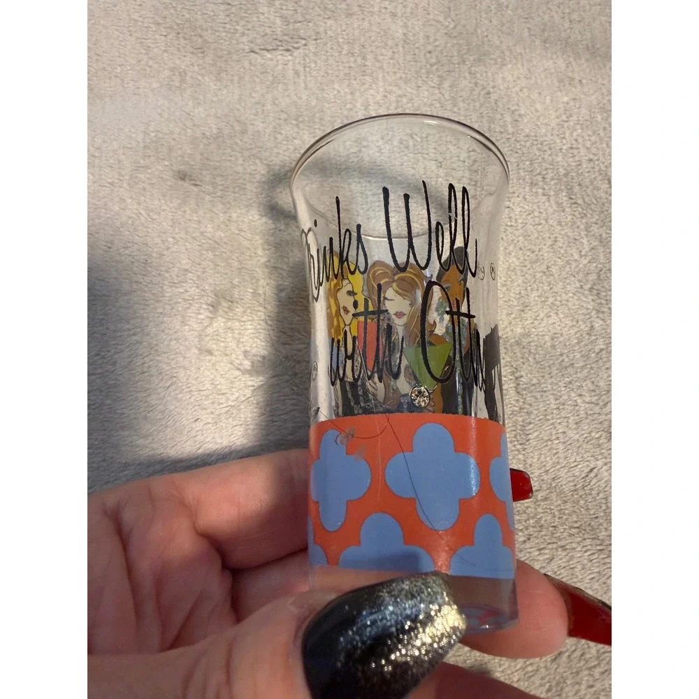 Vintage Drinks Well With Others Shot Glass Girls Night‎